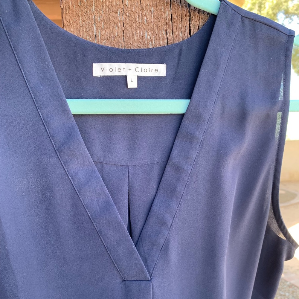Navy blue v-neck sleeveless top